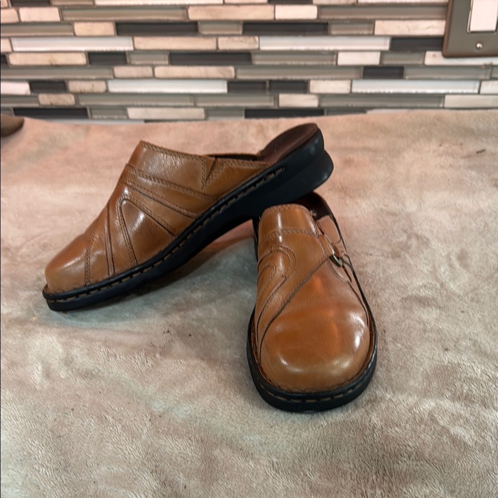 Womens Brown Leather Slip-On Shoes